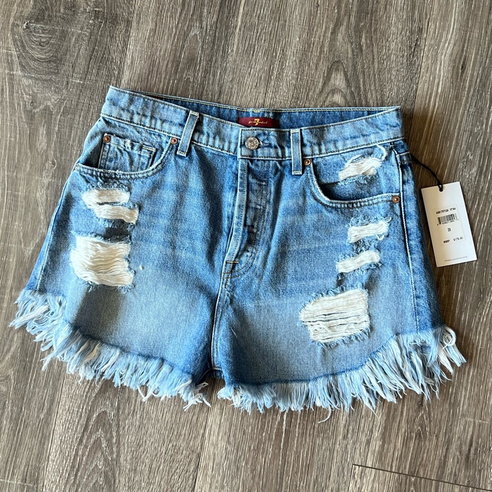 7 for all mankind 29 Jean short NWT